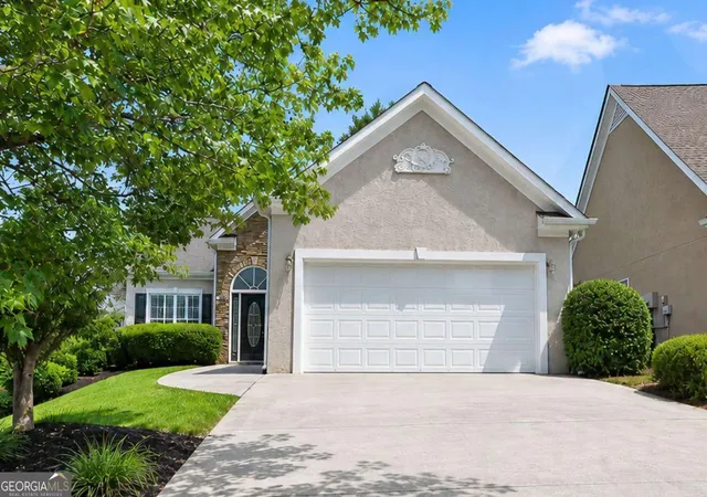 Photo 1 of Single family home for sale at 404 Players Ct, Mcdonough, GA 30253 | MLS# 10821061 | Listing updated on 2026-08-20