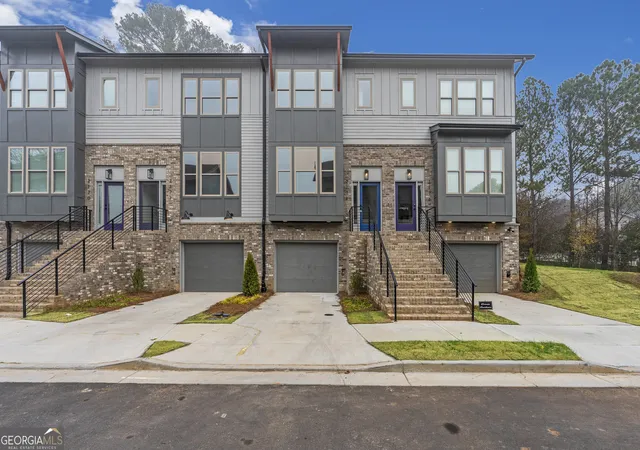 Photo 2 of Sale Pending at 2174 Avion Way #11, Atlanta, GA 30341 | MLS# 10282100 | Listing updated on 2026-01-14