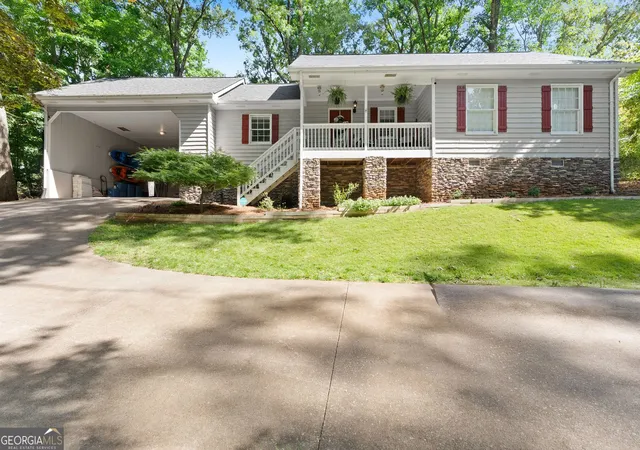 Photo 1 of Single family home for sale at 4002 Sundown Dr, Gainesville, GA 30506 | MLS# 10777655 | Listing updated on 2026-08-20