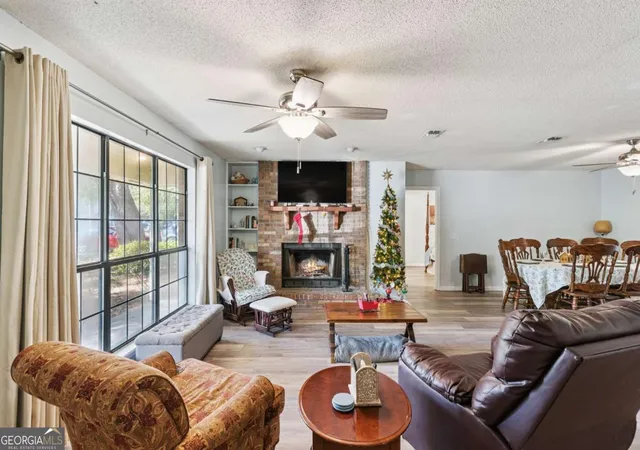 2nd image of 156 W Peach Ave, Kingsland, GA 31548 | MLS# 10808992