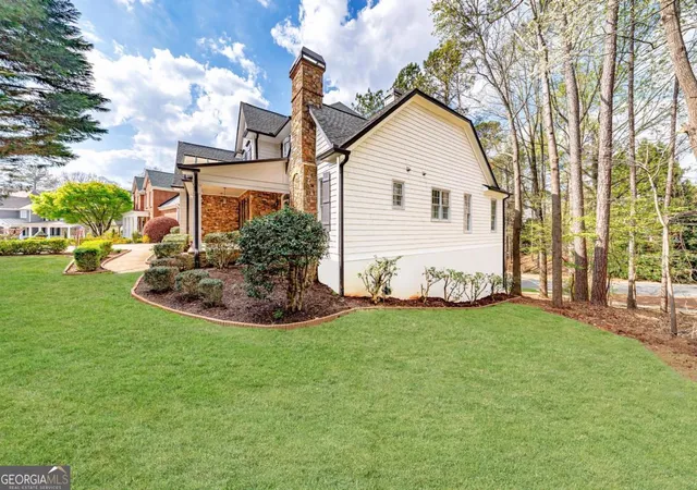 Photo 3 of Single family home for sale at 2090 Lake Windward Dr, Alpharetta, GA 30005 | MLS# 10736387 | Listing updated on 2026-09-03