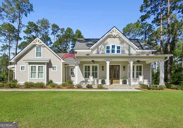 Photo 1 of Single family home for sale at 206 Clubhouse Cir, Saint Marys, GA 31558 | MLS# 10738408 | Listing updated on 2026-09-24