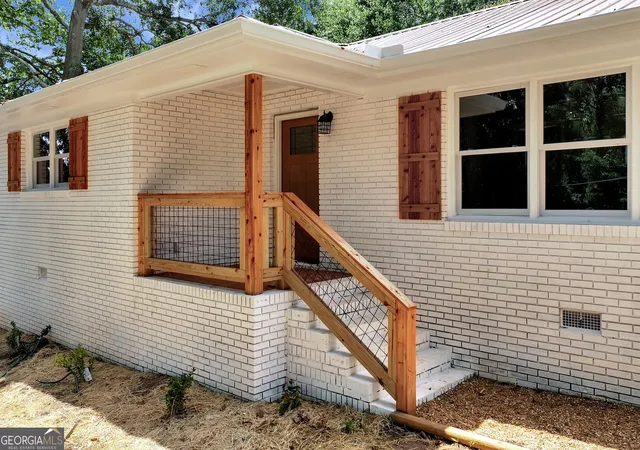 Photo 2 of Single family home for sale at 2357 Comer Rd, Comer, GA 30629 | MLS# 10832270 | Listing updated on 2026-09-08