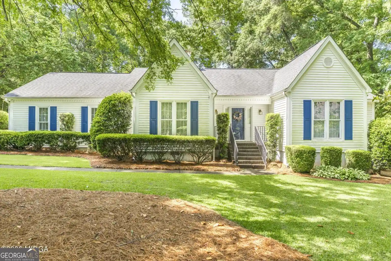Photo 1 of Sale Pending at 107 Saint Thomas Pl, Macon, GA 31210 | MLS# 10867742 | Listing updated on 2026-10-10