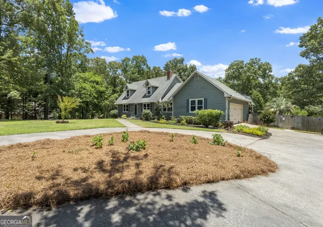 Photo 3 of Single family home for sale at 6698 Chriswood Dr, Macon, GA 31216 | MLS# 10799260 | Listing updated on 2026-09-14