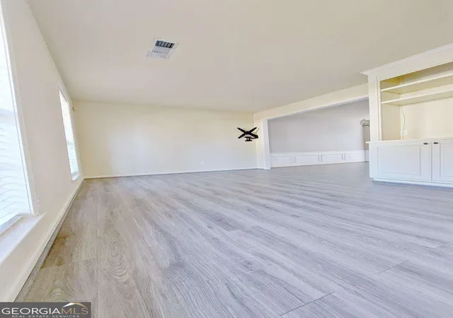 3rd image of 11830 Carriage Park Ln, Johns Creek, GA 30097 | MLS# 10826465