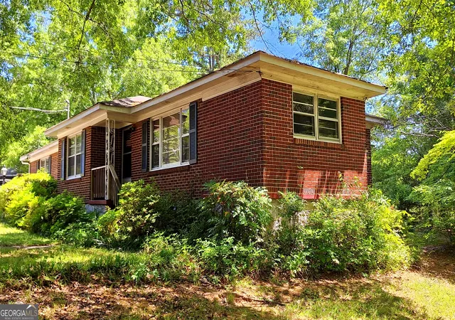 3rd image of 1239 Milstead Ave Ne, Conyers, GA 30012 | MLS# 10740211