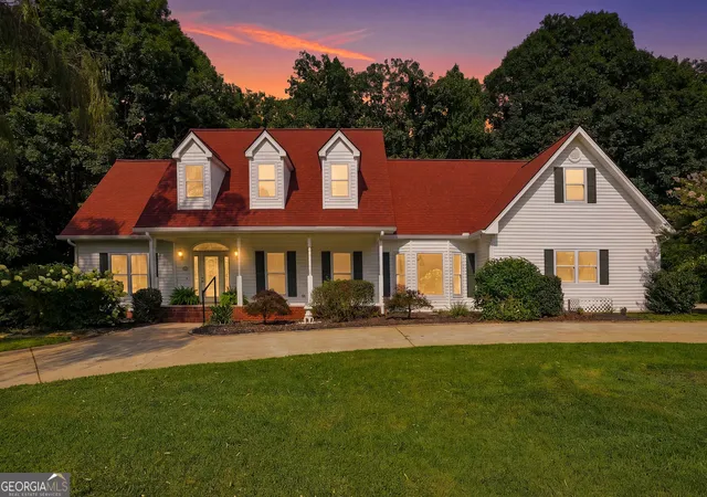 3rd image of 124 Golden Autumn Dr, Dahlonega, GA 30533 | MLS# 10814944