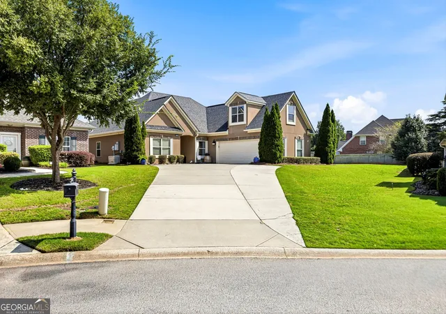2nd image of 216 Prestwick Wy N, Stockbridge, GA 30281 | MLS# 10830292