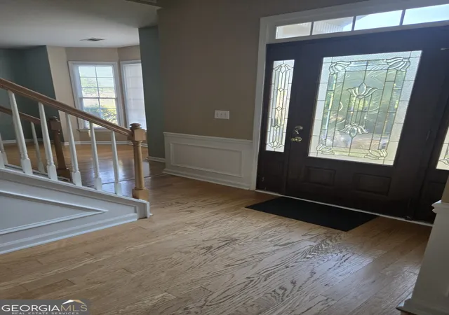 3rd image of 6794 Winterberry Ridge Dr, Stone Mountain, GA 30087 | MLS# 10817054