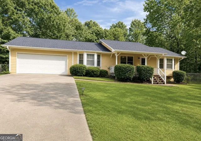 Photo 1 of Single family home for sale at 205 Meadowbrook Dr, Mcdonough, GA 30253 | MLS# 10834931 | Listing updated on 2026-09-11