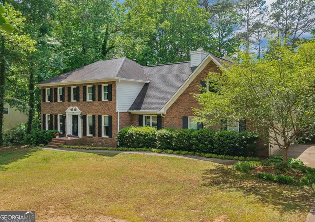3rd image of 8601 N Shore Dr, Jonesboro, GA 30236 | MLS# 10755065