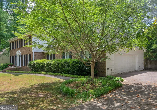 4th image of 8601 N Shore Dr, Jonesboro, GA 30236 | MLS# 10755065