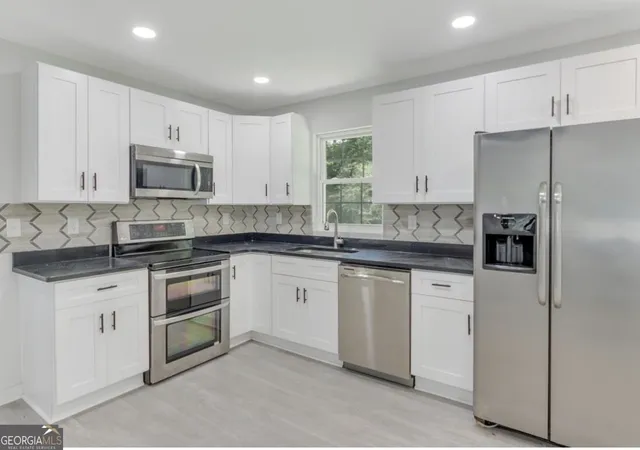 Photo 3 of Single family home for sale at 2301 Troy Cvs Rd, Decatur, GA 30035 | MLS# 10820202 | Listing updated on 2026-08-20