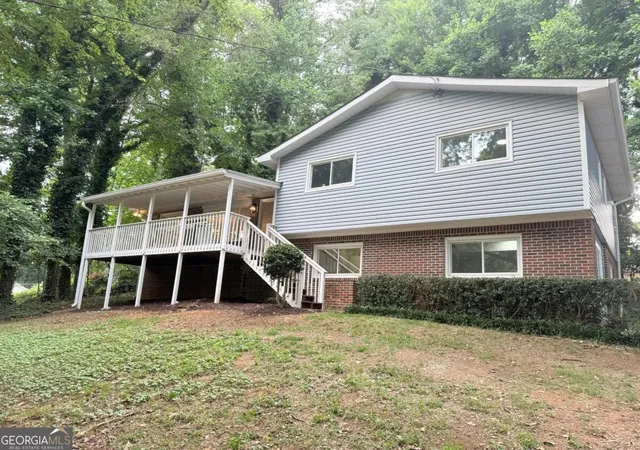 Photo 3 of Single family home for sale at 5641 Stone Ct, Stone Mountain, GA 30087 | MLS# 10834885 | Listing updated on 2026-09-18