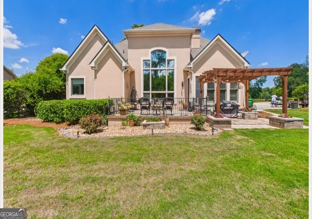 3rd image of 240 Fairways Dr, Warner Robins, GA 31088 | MLS# 10787227