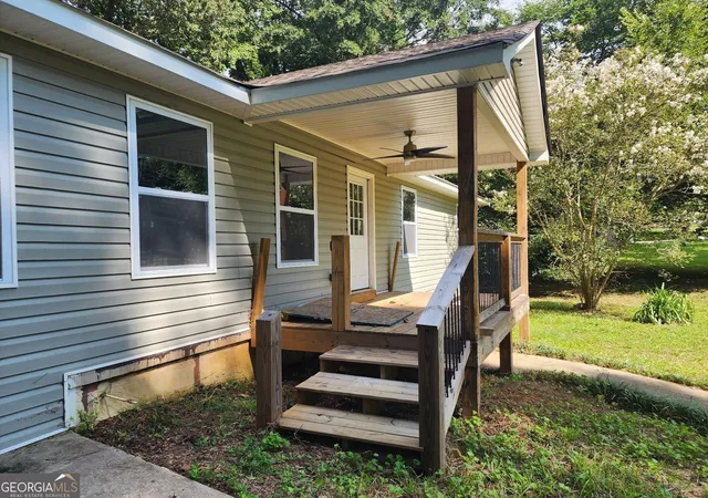 2nd image of 561 Knollwood Dr, Stockbridge, GA 30281 | MLS# 10831558