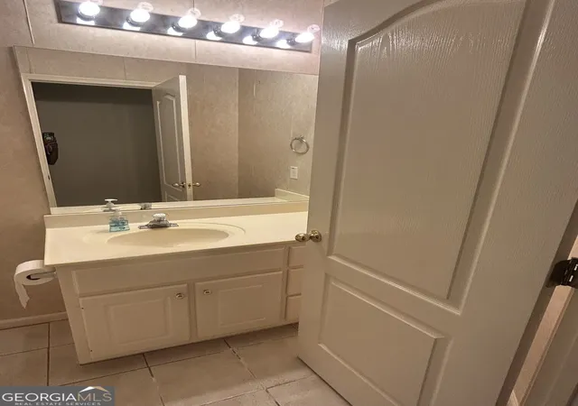 Photo 3 of Single family home for sale at 4271 Ivy Run, Ellenwood, GA 30294 | MLS# 10826848 | Listing updated on 2026-09-02