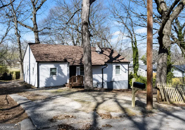 Photo 1 of Multi family home for sale at 1652 Oak Knoll Cir Se, Atlanta, GA 30315 | MLS# 10793652 | Listing updated on 2026-08-01