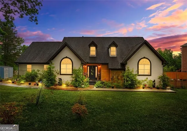 Photo 4 of Sale Pending at 1229 Park Pl Dr, Jonesboro, GA 30236 | MLS# 10802214 | Listing updated on 2026-10-07