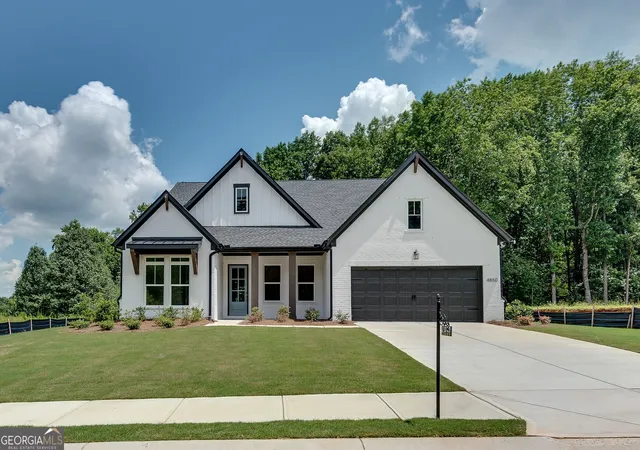 Photo 2 of Single family home for sale at 4850 Gadwall Wy, Cumming, GA 30028 | MLS# 10824039 | Listing updated on 2026-09-18