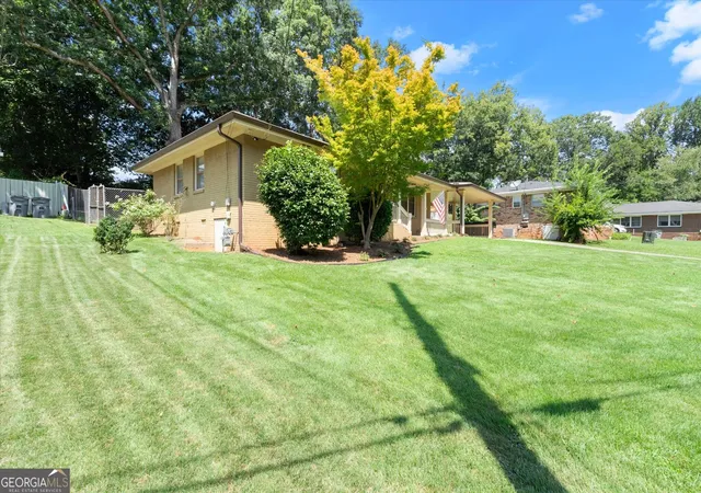 Photo 2 of Single family home for sale at 371 North Ave, Hapeville, GA 30354 | MLS# 10834836 | Listing updated on 2026-09-11