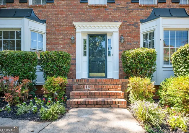 Photo 4 of Single family home for sale at 4962 Thornwood Tr Nw, Acworth, GA 30102 | MLS# 10833995 | Listing updated on 2026-10-24