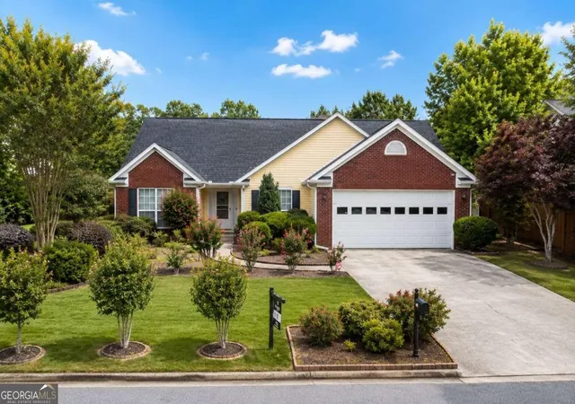 Homes for sale in Suwanee, GA | 2130 Saint Thomas Wy, Suwanee, GA 30024 | MLS# 10798496