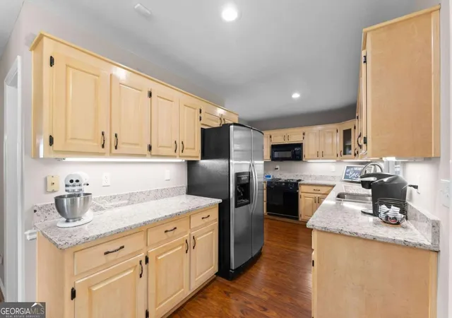 Photo 4 of Single family home for sale at 9724 Elliott Family Pkwy, Dawsonville, GA 30534 | MLS# 10810132 | Listing updated on 2026-09-25
