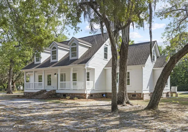 Photo 3 of Single family home for sale at 691 Kings Rd, Midway, GA 31320 | MLS# 10816008 | Listing updated on 2026-10-09