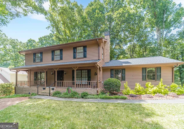Photo 3 of Sale Pending at 1656 Ramblewood Way, Snellville, GA 30078 | MLS# 10792651 | Listing updated on 2026-08-13