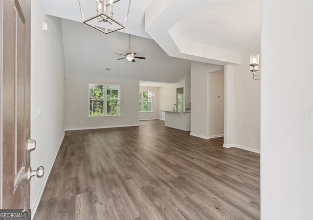 Photo 4 of Sale Pending at 109 Wave Break Ct, Kingsland, GA 31548 | MLS# 10545287 | Listing updated on 2026-09-06