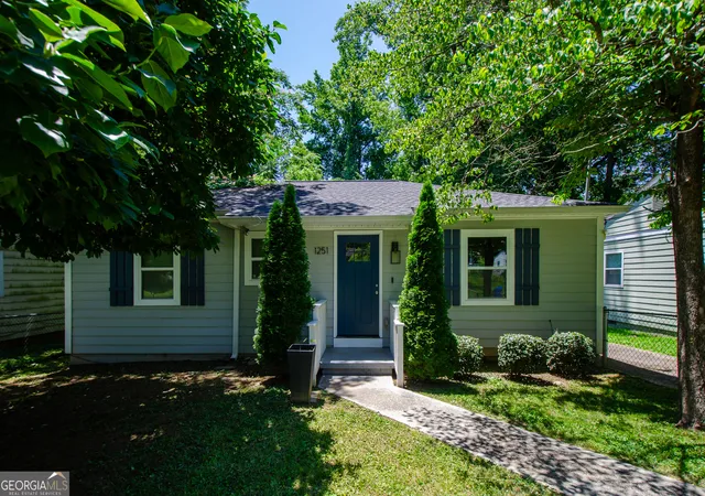Photo 1 of Single family home for sale at 1251 Elizabeth Ave Sw, Atlanta, GA 30310 | MLS# 10821256 | Listing updated on 2026-08-21