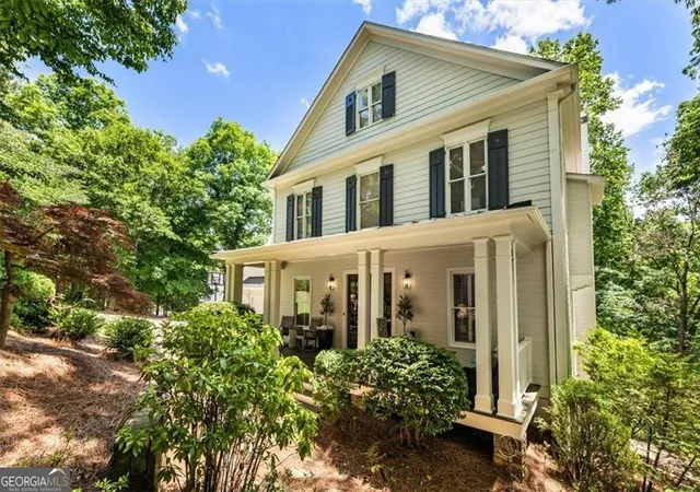 Photo 3 of Mansion for sale at 3910 Two Rivers Dr, Cumming, GA 30041 | MLS# 10782488 | Listing updated on 2026-09-01
