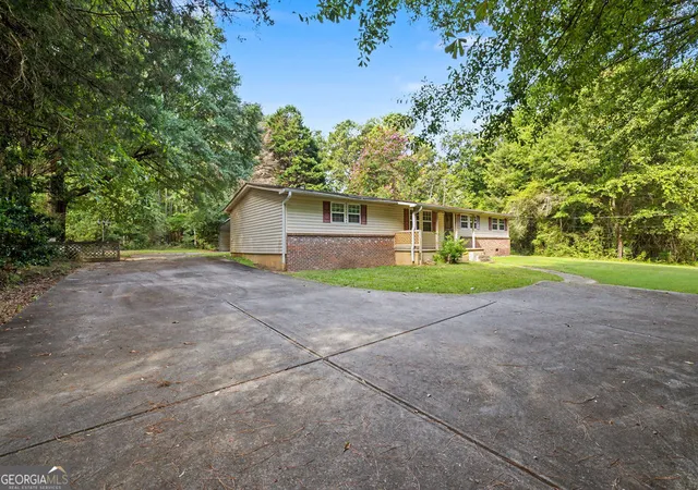image of 1565 Gordon Rd, Moreland, GA 30259 | MLS# 10829415