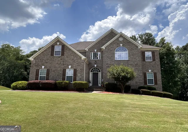 2nd image of 2420 Brynlyn Woods Dr Ne, Conyers, GA 30013 | MLS# 10782352