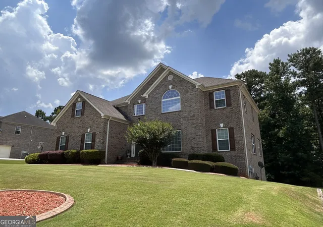 3rd image of 2420 Brynlyn Woods Dr Ne, Conyers, GA 30013 | MLS# 10782352