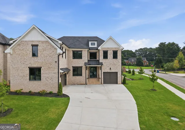 Photo 2 of Single family home for sale at 12505 Rumson Ct, Alpharetta, GA 30004 | MLS# 10810182 | Listing updated on 2026-09-02