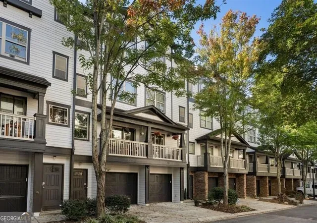 Townhouse for sale at 220 Semel Cir #174, Atlanta, GA 30309 | MLS# 10872871