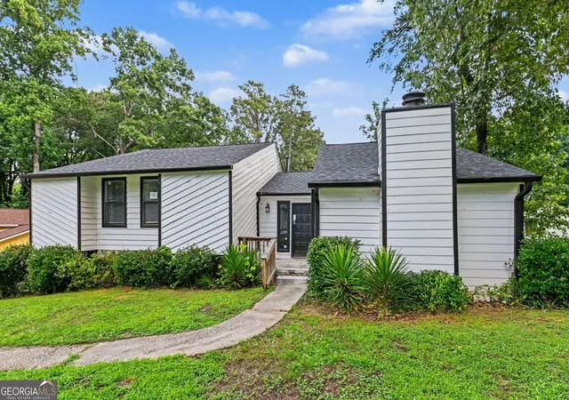 Photo 2 of Single family home for sale at 1144 Cedar Log Pl, Austell, GA 30168 | MLS# 10826835 | Listing updated on 2026-08-29