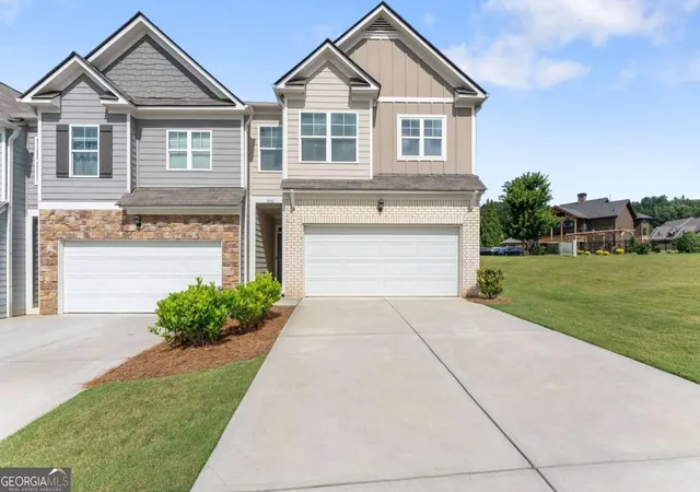Photo 1 of Townhouse for sale at 300 Stoneybrook Ct, Dahlonega, GA 30533 | MLS# 10807544 | Listing updated on 2026-08-29