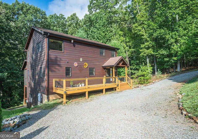 Photo 3 of Single family home for sale at 72 Gibbs Trl, Mineral Bluff, GA 30559 | MLS# 10821426 | Listing updated on 2026-09-16