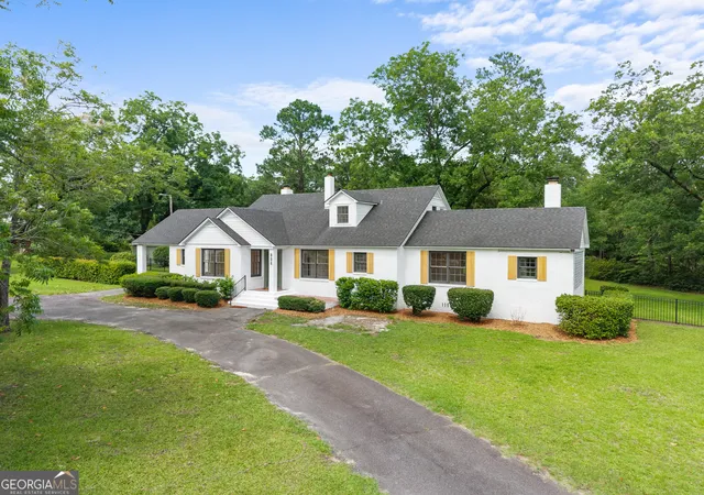 Homes for sale in Sylvania, GA | 806 N Main St, Sylvania, GA 30467 | MLS# 10794095