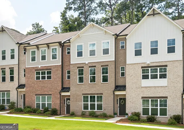 Photo 2 of Townhouse for sale at 3401 Catalan Aly, Decatur, GA 30032 | MLS# 10825256 | Listing updated on 2026-09-11