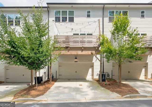 Photo 3 of Townhouse for sale at 3401 Catalan Aly, Decatur, GA 30032 | MLS# 10825256 | Listing updated on 2026-09-11