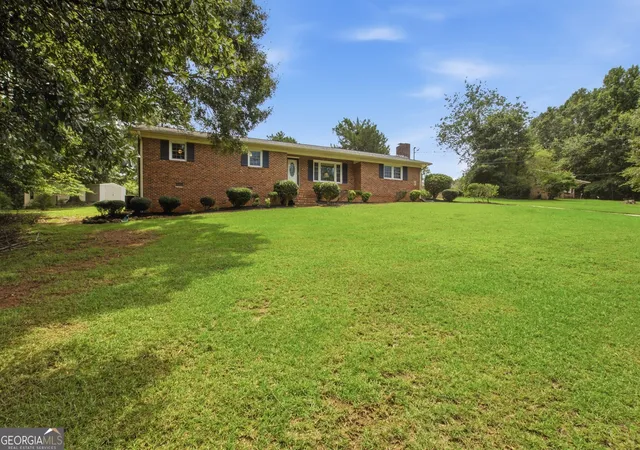 1st image of 520 Springdale Dr, Royston, GA 30662 | MLS# 10815034