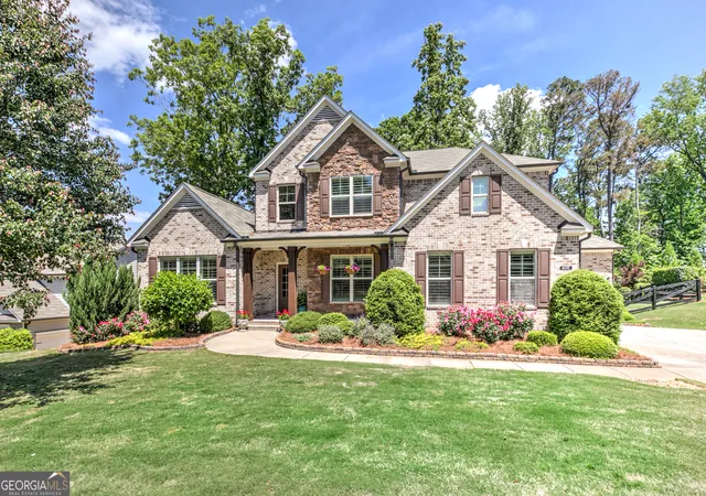 Photo 3 of Single family home for sale at 405 Acorn Run, Canton, GA 30115 | MLS# 10758932 | Listing updated on 2026-09-08