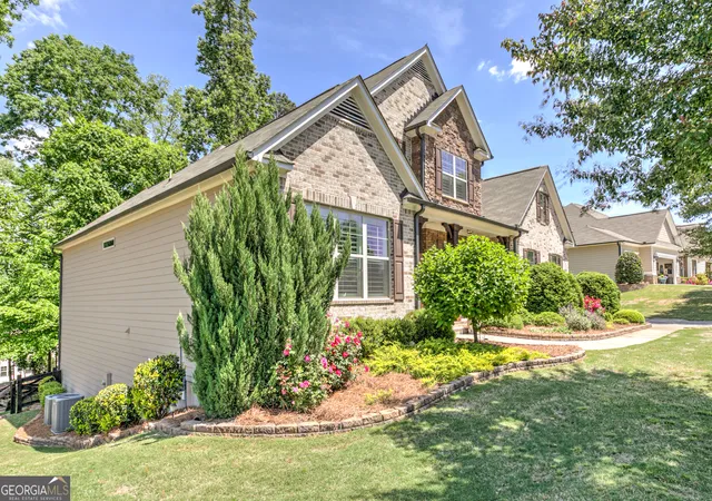 Photo 4 of Single family home for sale at 405 Acorn Run, Canton, GA 30115 | MLS# 10758932 | Listing updated on 2026-09-08
