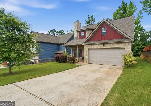 2nd image of 1057 Hartwell Rd, Locust Grove, GA 30248 | MLS# 10808322