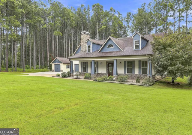 Photo 4 of Sale Pending at 19 Rock House Estates Dr, Senoia, GA 30276 | MLS# 10817459 | Listing updated on 2026-09-14